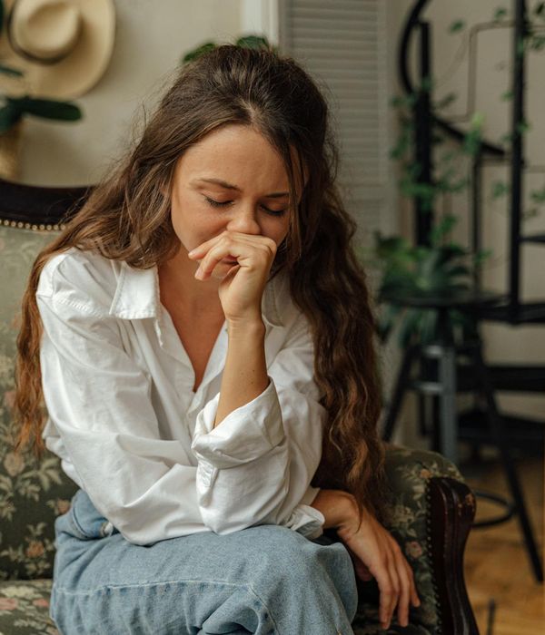 Professional furniture delivery analysis and comparison